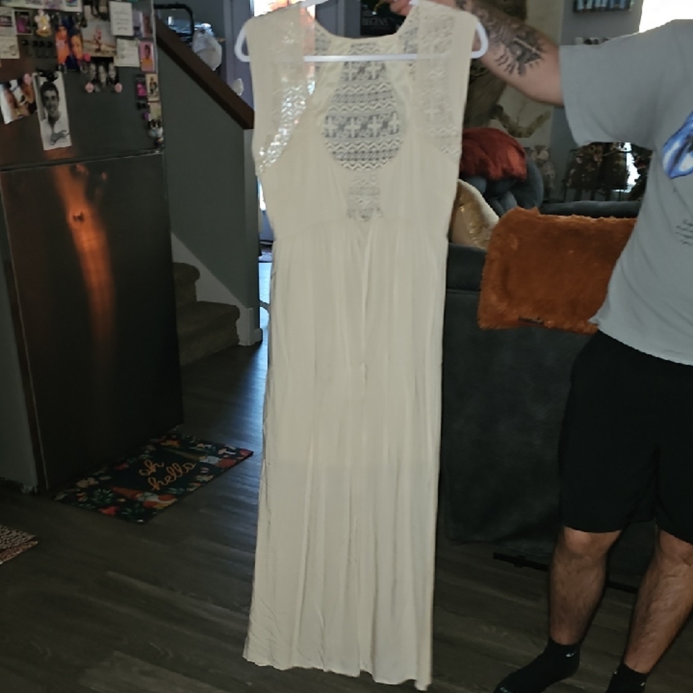 TOBI Womens Sz Large Cream Long Dress. Simply Gorgeous!! BOHO